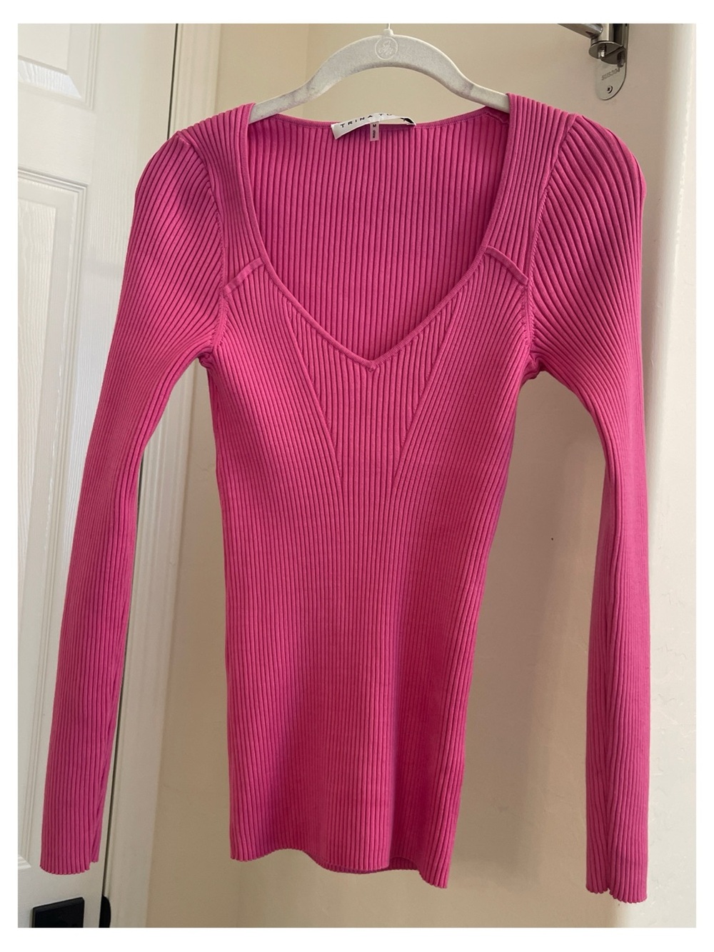 Trina Turk Hot Pink Ribbed V-Neck Long Sleeve Top